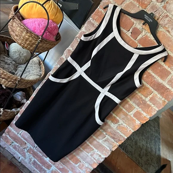 Connected Apparel Black Dress with White Trim EUC, Sleeveless with pockets - Picture 3 of 5